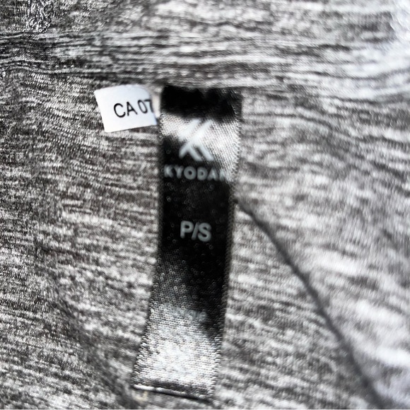 KYODAN light weight high low hoodie - Picture 2 of 2